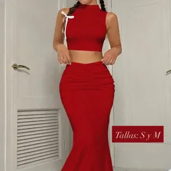 Conjunto de saya y blusa 