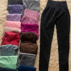 Licras largas levanta glúteos colores enterizos