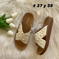 Sandalias FASHION NOVA con perlas