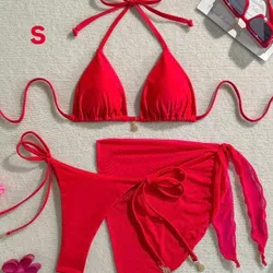 Set de bikini de 3 piezas color rojo