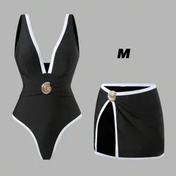 Trusa negra con falda