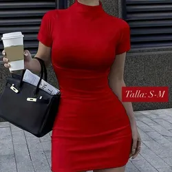 Vestido básico rojo de cuello alto