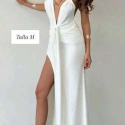 Vestido blanco de playa