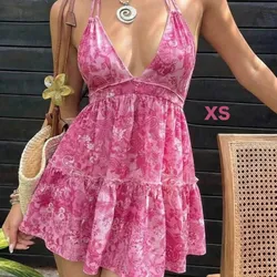 Vestido de verano corto rosa con flores