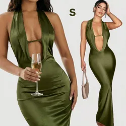 Vestido elegante color verde oliva con escote pronunciado