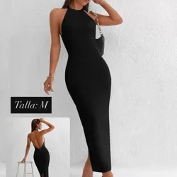 Vestido negro con espalda descubierta