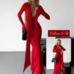 Vestido rojo de mangas largas