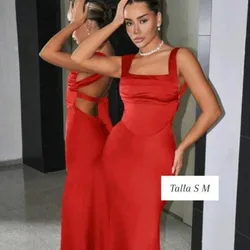 Vestido rojo de satén