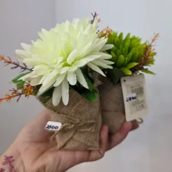 Maceta de saco con flores