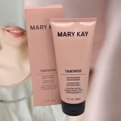 Loción Facial Humectante con  Antioxidantes TimeWise®