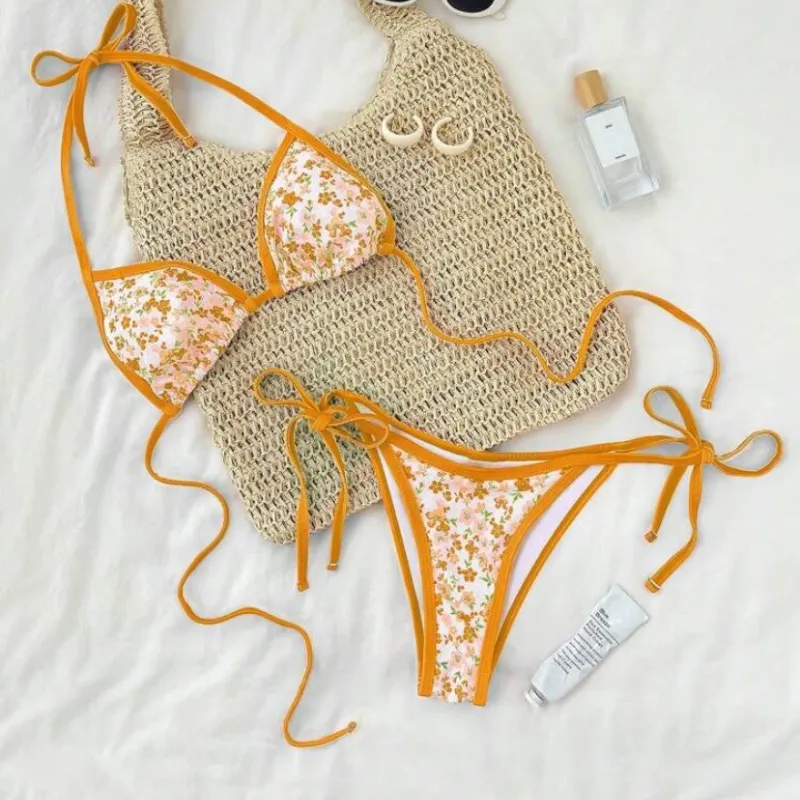 Bikini amarillo