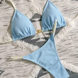 Bikini azul claro