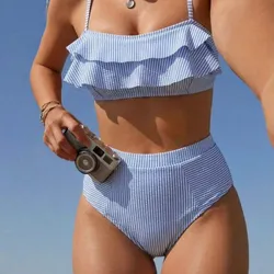 Bikini azul con vuelo
