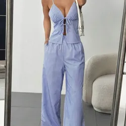 Conjunto azul de rayas de top y pantalón