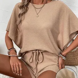 Conjunto de pullover y short beige oscuro ancho