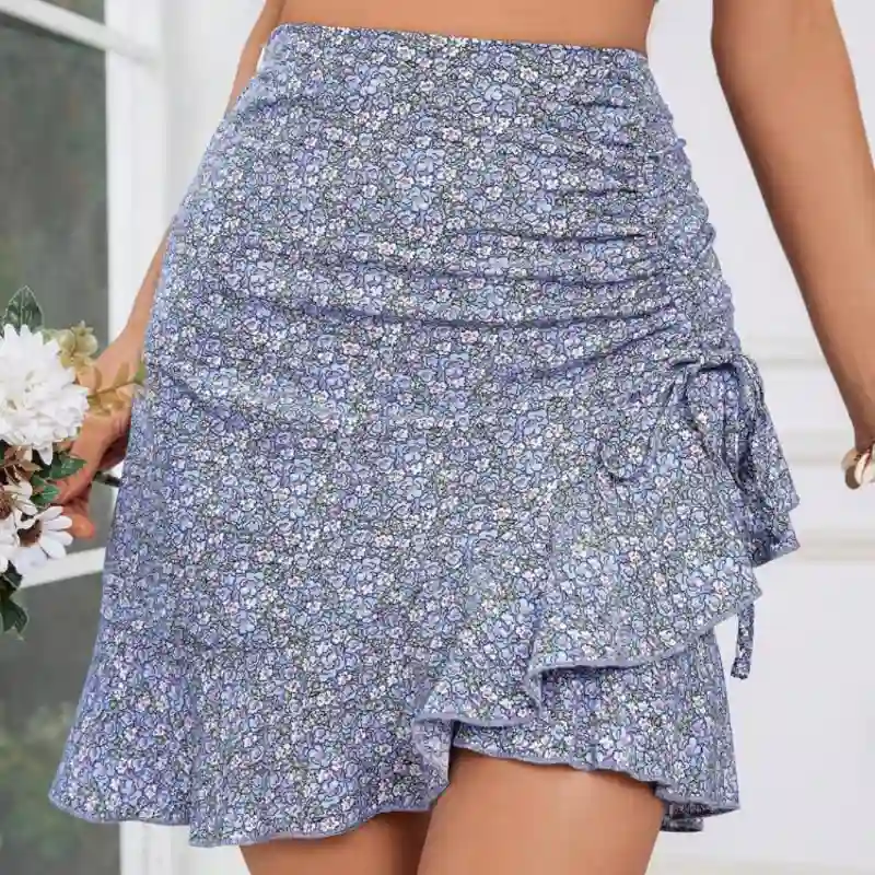 Saya azul con vuelo estampada 