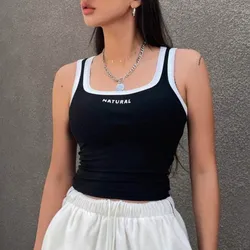 Top negro con borde blanco