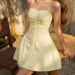 Vestido amarillo corto