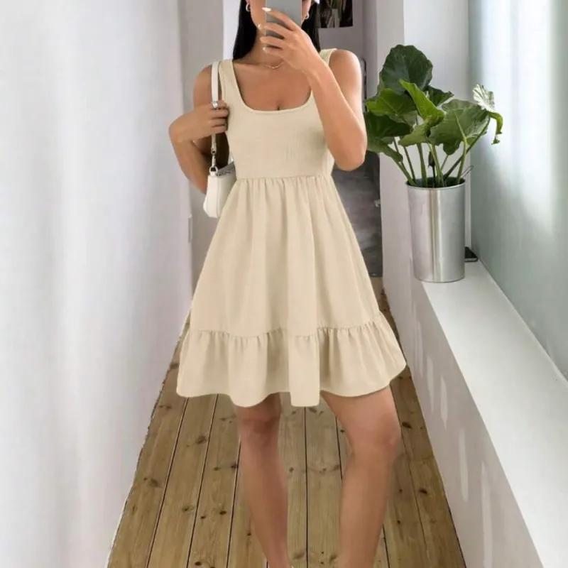 Vestido beige corto