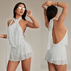 Vestido blanco corto de lunares
