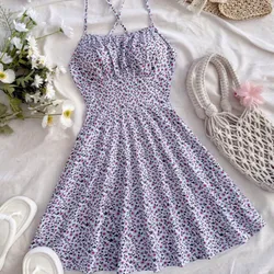 Vestido corto morado estampado de tirantes