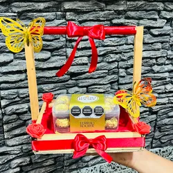 Caja de madera con bombones Ferrero Rocher