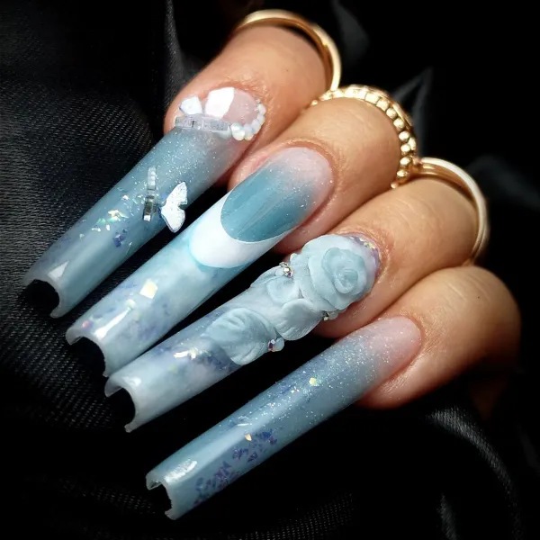 ¡Hola! Mi nombre es Mailiet La Rosa, soy instructor y técnico profesional en uñas además de representante oficial de  la marca AIMI NAILS. 
Mi enfoque profesional se centra en ofrecer clases y talleres presenciales que abordan diversas técnicas de esculpido y diseño, adaptados a todos los niveles de habilidad. 
En este catálogo, encontrarás información detallada sobre las formaciones disponibles y acceso a una selección de productos de alta calidad, ideales para mejorar tu práctica. 
Mi objetivo es fomentar el crecimiento y desarrollo de habilidades en el nail art, brindando un entorno de aprendizaje enriquecedor. 
Te invito a explorar y potenciar tu talento en este apasionante campo.