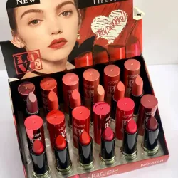 Labial en barra LOVE