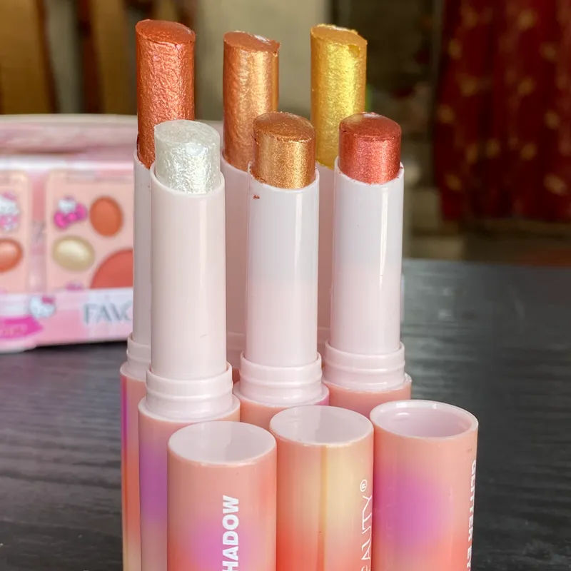 Sombra e iluminador en barra