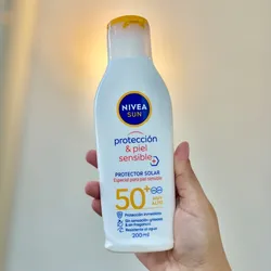 Protector solar Nivea para piel sensible 200 ml