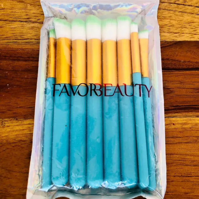 Brochas de Maquillaje 