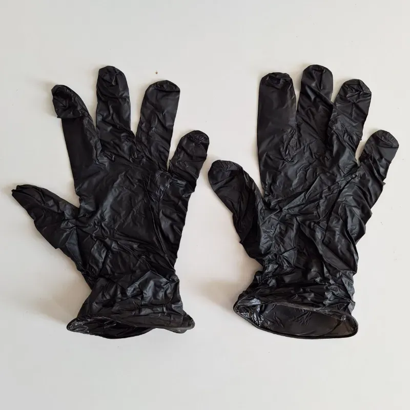 Guantes Negros 