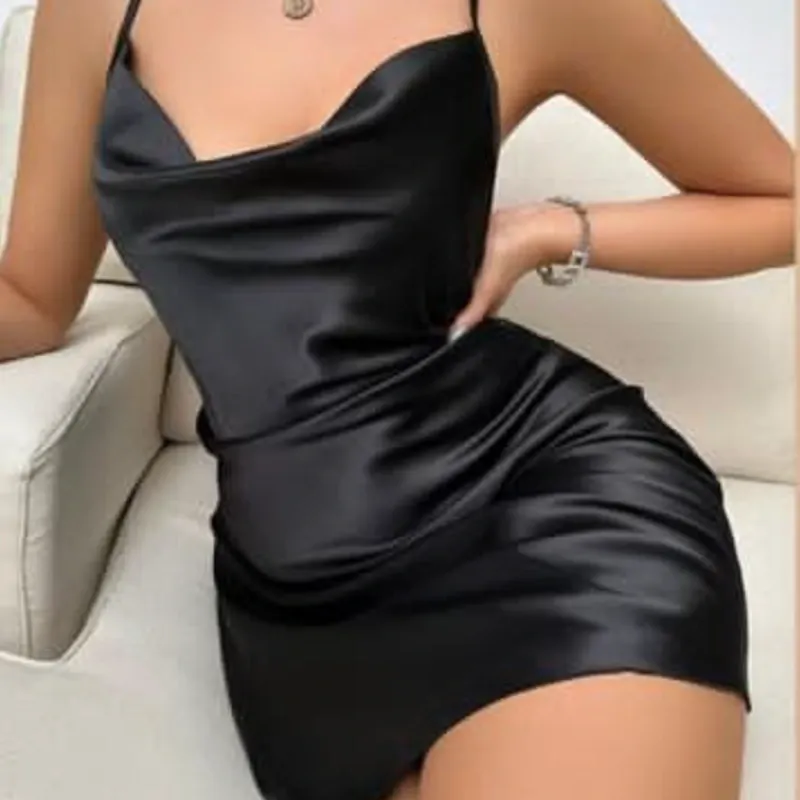 Babydoll negro con espalda de mariposa