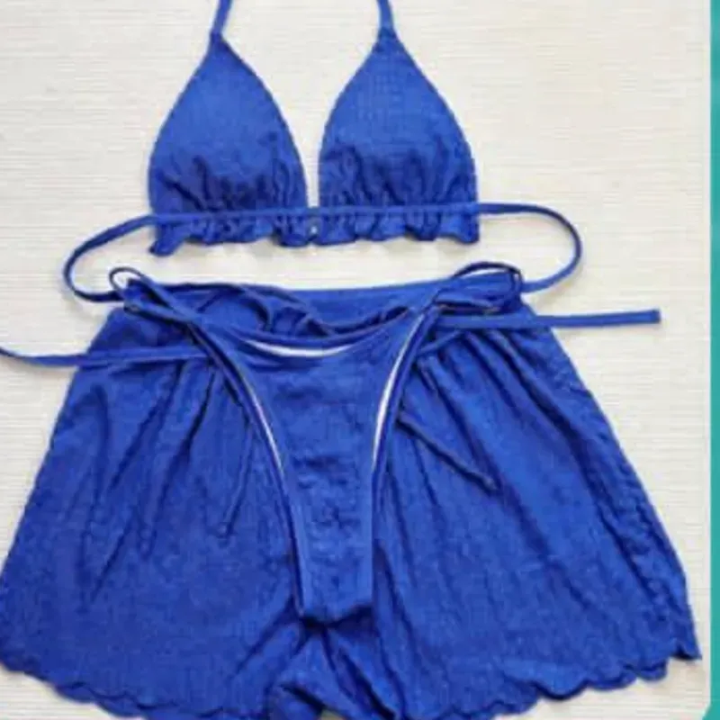 Bikini de tres piezas azul