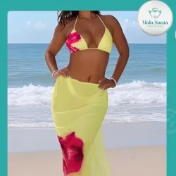 Conjunto de tres piezas floreado