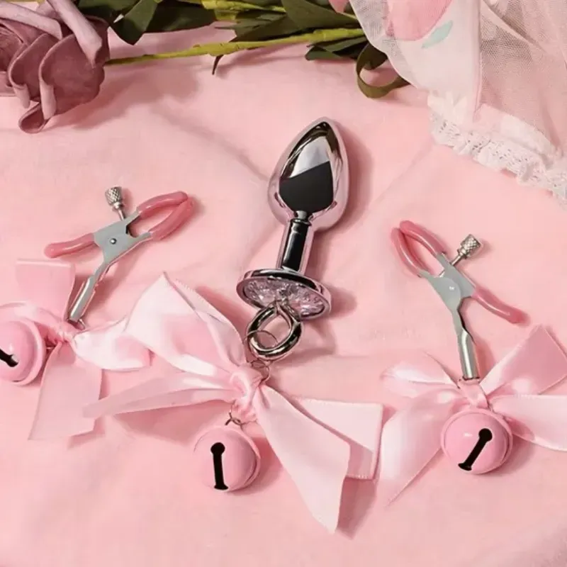 Kit Pecado – Plug Anal & Pinzas de Pezones