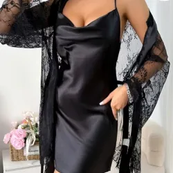 Set de bata y babydoll negro