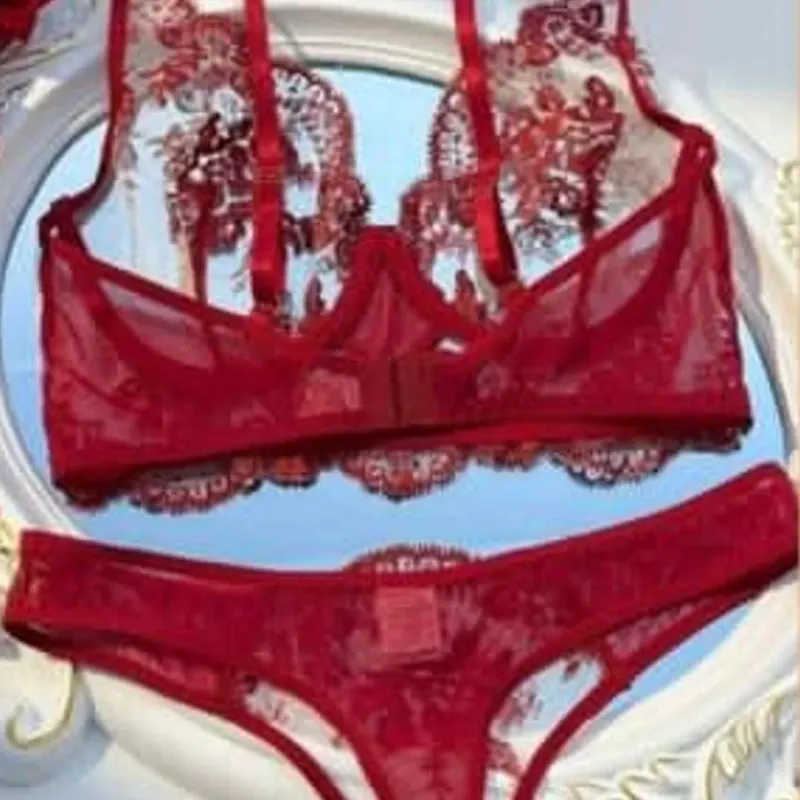 Set de dos piezas rojo y transparente