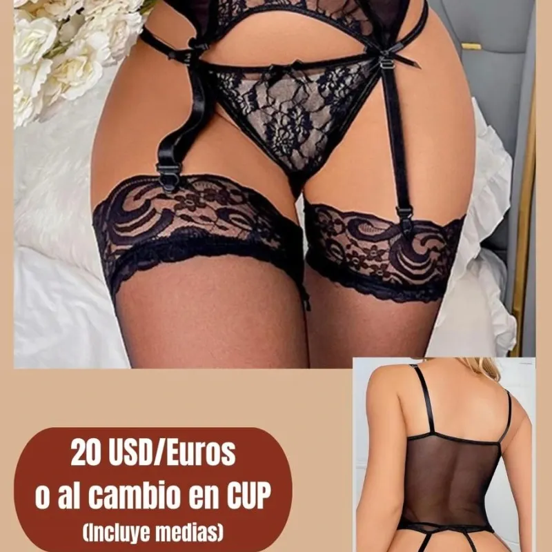 Set de lencería negra con medias