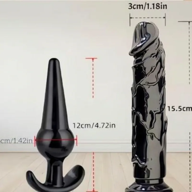 Set de sado con lenceria, dildo y plug anal