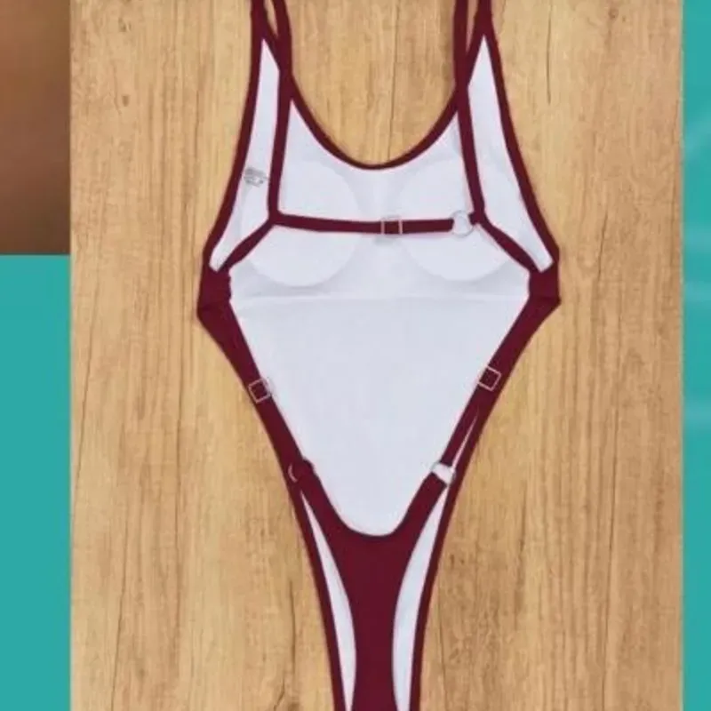 Truza de hilo rojo vino