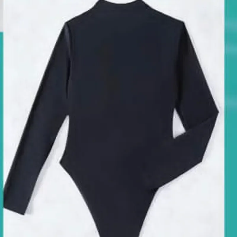Truza negra de mangas largas