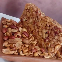 Turrón de maní granos en almíbar 