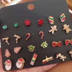 Aretes navideños