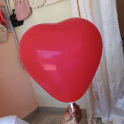 Globo rojo de corazón