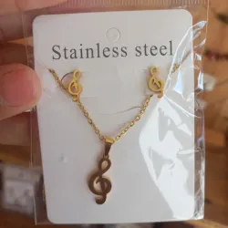 Juego de arete y cadena (acero inoxidable-dije clave de sol)
