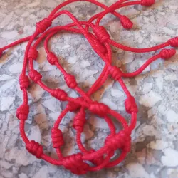 Pulsera roja 7 nudos