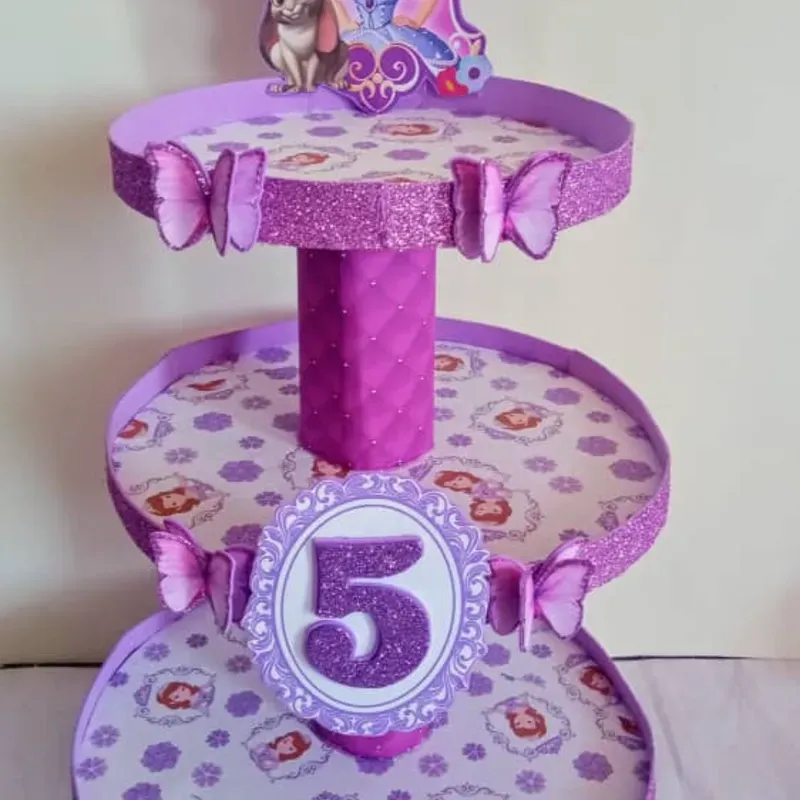 Portacupcakes de tres pisos 
