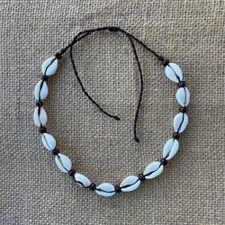 Collar/ Gargantilla de caracoles y Madera