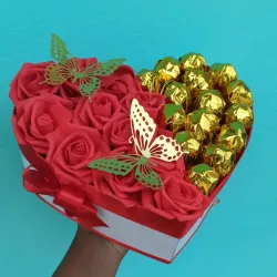 Corazón rosas y bombones 🌹🍫
